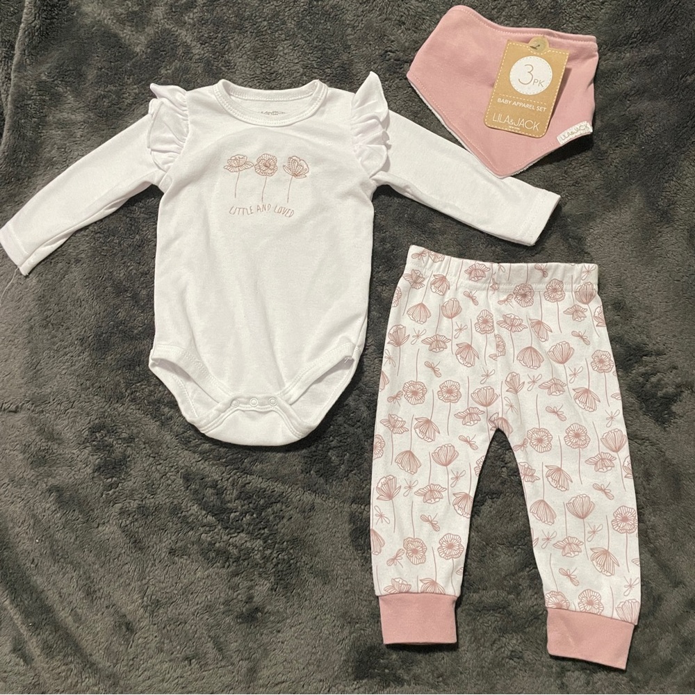 Lily & Jack 6-9M 3pc Set Long Sleeve Onesie Pants & Bib